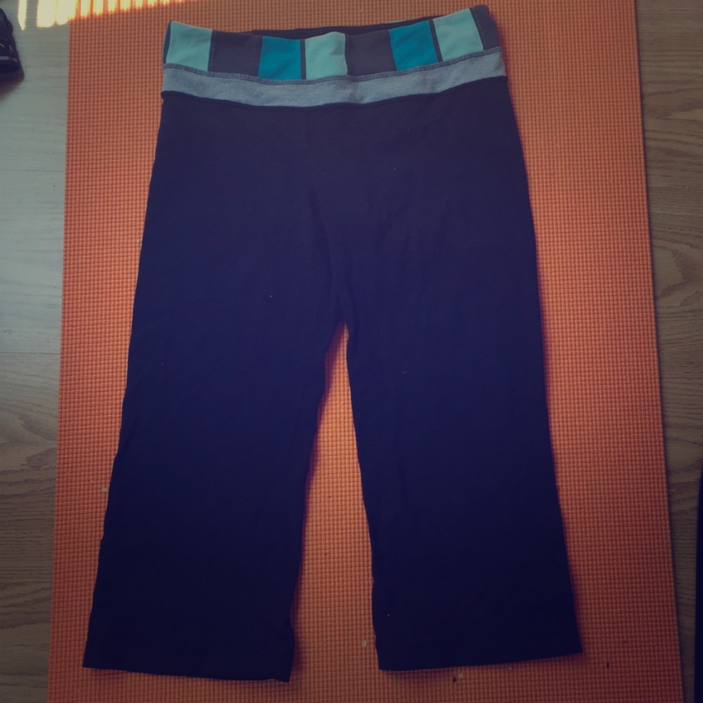 Lululemon crops
